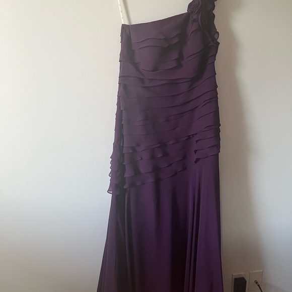Purple Chiffon One Shoulder Dress - Picture 4 of 7